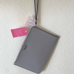 BRAND NEW KATE  SPADE LARGE L-ZIP WRISTLET
